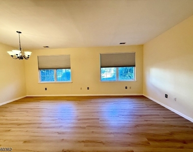 48 Mountainview Ct - Photo Thumbnail 5