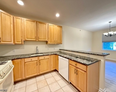 48 Mountainview Ct - Photo Thumbnail 2