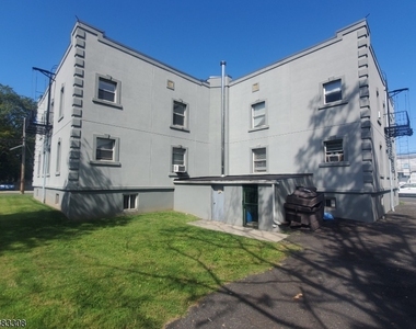 269 Willow Ave - Photo Thumbnail 2