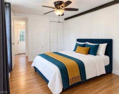 6 Mountain Ave - Photo Thumbnail 3