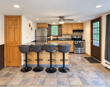 6 Mountain Ave - Photo Thumbnail 1