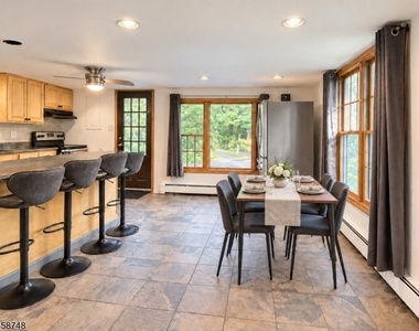 6 Mountain Ave - Photo Thumbnail 2
