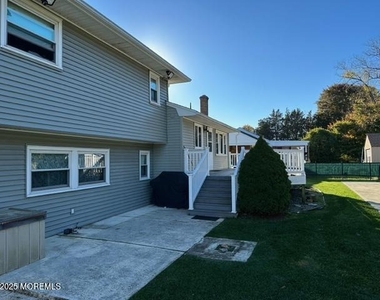 15 Cooper Avenue - Photo Thumbnail 11
