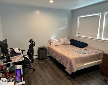 15 Cooper Avenue - Photo Thumbnail 4