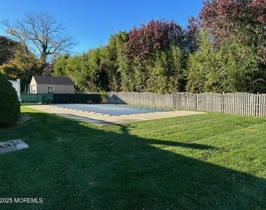 15 Cooper Avenue - Photo Thumbnail 12