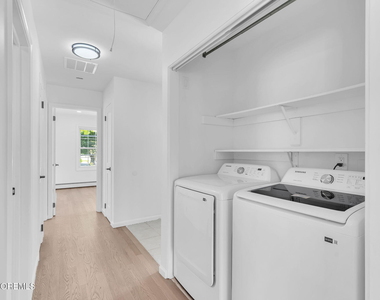 90 Spinnaker Court - Photo Thumbnail 9