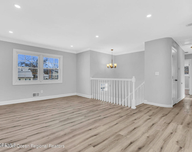 27 Oak Leaf Lane - Photo Thumbnail 7