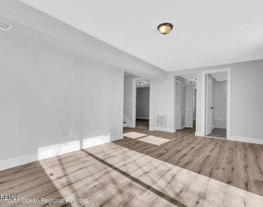 27 Oak Leaf Lane - Photo Thumbnail 14