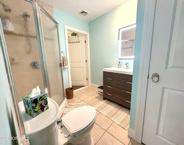 63 Lawrence Drive - Photo Thumbnail 19