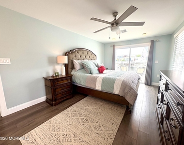 63 Lawrence Drive - Photo Thumbnail 12