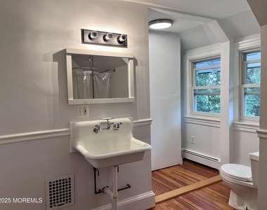 908 5th Avenue - Photo Thumbnail 9