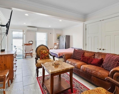 220 Marine Place - Photo Thumbnail 7