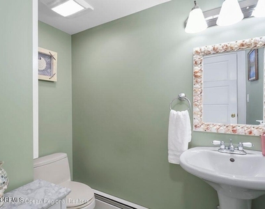 220 Marine Place - Photo Thumbnail 25