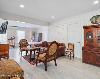 220 Marine Place - Photo Thumbnail 8