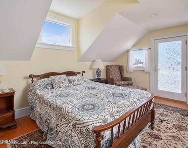 220 Marine Place - Photo Thumbnail 27