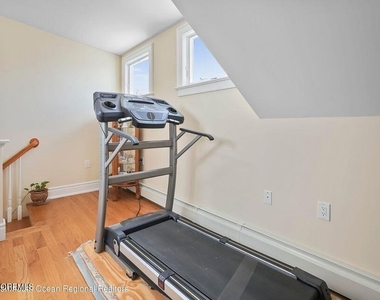 220 Marine Place - Photo Thumbnail 30