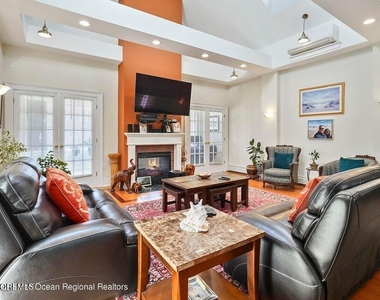 220 Marine Place - Photo Thumbnail 14