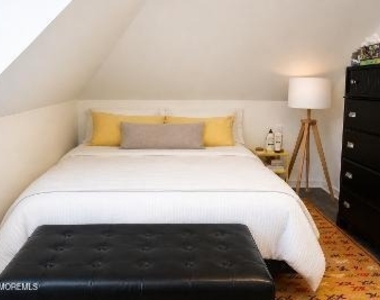 1016 5th Avenue - Photo Thumbnail 8