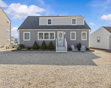 356 Morris Boulevard - Photo Thumbnail 1