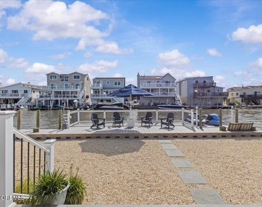 356 Morris Boulevard - Photo Thumbnail 32