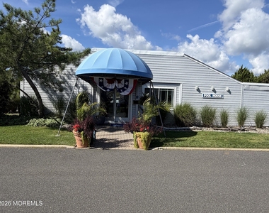 25 Meadow Avenue - Photo Thumbnail 17