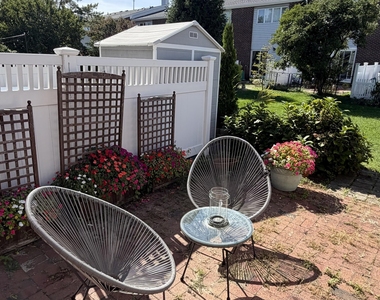 25 Meadow Avenue - Photo Thumbnail 16