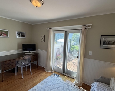 25 Meadow Avenue - Photo Thumbnail 7