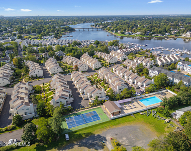 580 Patten Avenue - Photo Thumbnail 4