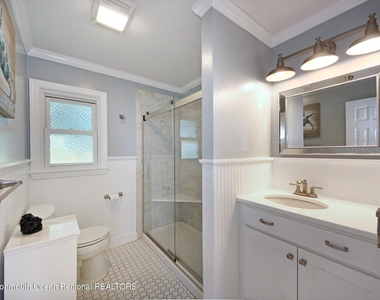 18 Crestview Drive - Photo Thumbnail 19