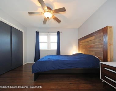 18 Crestview Drive - Photo Thumbnail 16