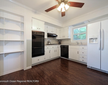18 Crestview Drive - Photo Thumbnail 13