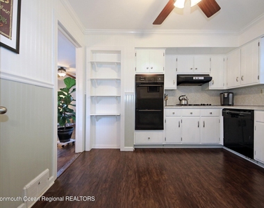 18 Crestview Drive - Photo Thumbnail 12