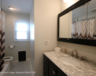 450 Redmond Avenue - Photo Thumbnail 9