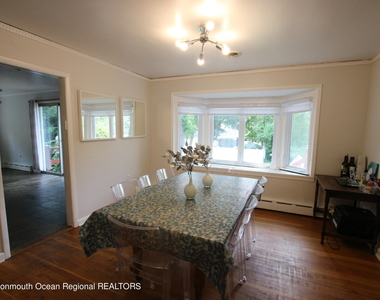 450 Redmond Avenue - Photo Thumbnail 5