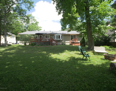 450 Redmond Avenue - Photo Thumbnail 14