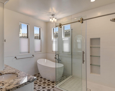 20802 N Grayhawk Drive - Photo Thumbnail 13
