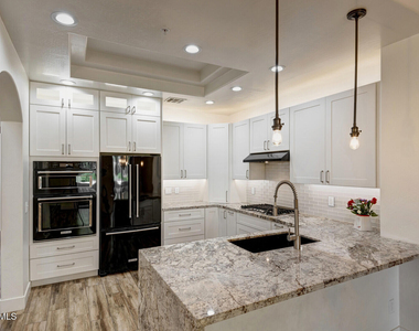 20802 N Grayhawk Drive - Photo Thumbnail 8