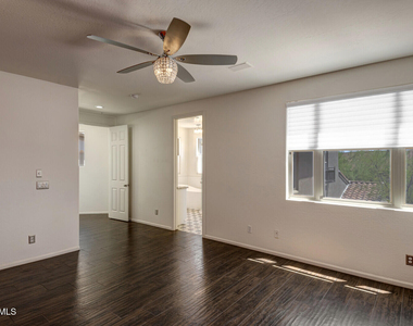 20802 N Grayhawk Drive - Photo Thumbnail 12