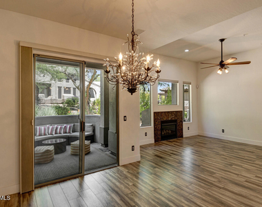 20802 N Grayhawk Drive - Photo Thumbnail 10