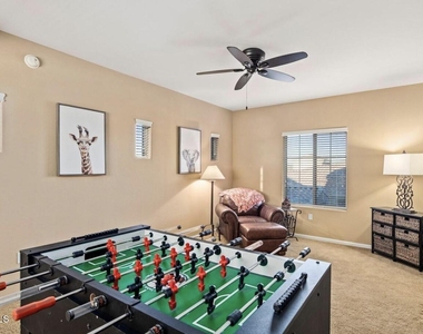 3935 E Rough Rider Road - Photo Thumbnail 14