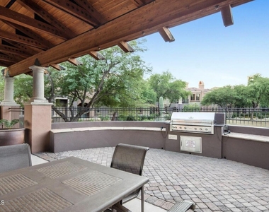 3935 E Rough Rider Road - Photo Thumbnail 21