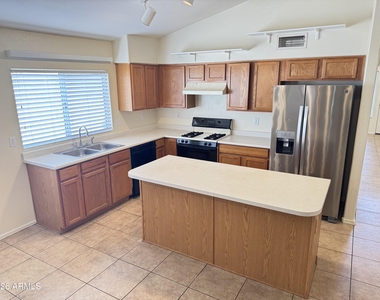 1254 S Corrine Drive - Photo Thumbnail 7