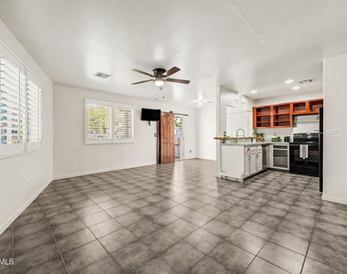 6116 S Borego Road - Photo Thumbnail 5