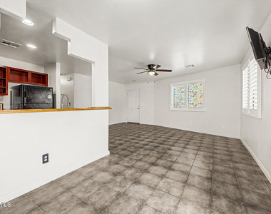 6116 S Borego Road - Photo Thumbnail 7