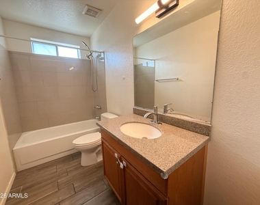 916 W Strahan Drive - Photo Thumbnail 19