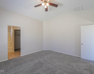 41740 W Sunland Drive - Photo Thumbnail 28