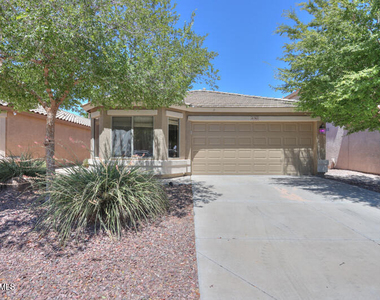 41740 W Sunland Drive - Photo Thumbnail 1