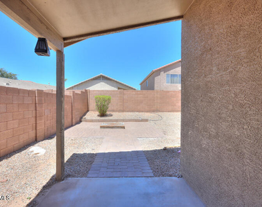 41740 W Sunland Drive - Photo Thumbnail 32