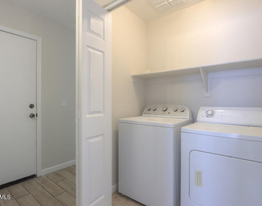 41740 W Sunland Drive - Photo Thumbnail 20