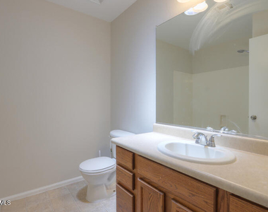 41740 W Sunland Drive - Photo Thumbnail 18